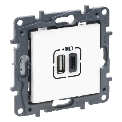 Розетка USB Тип А+C 12Вт+15Вт 5В Niloe Step 863140 Legrand